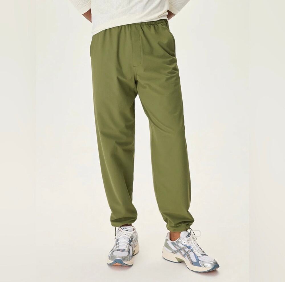 NWT Outdoor Voices Men’s RecTrek Relaxed Pant Lightly Tapered Olive Branch XXL